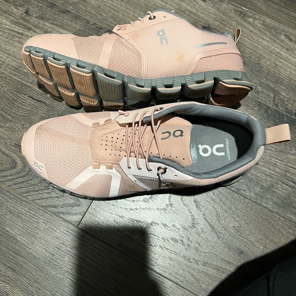 OnClould 5 waterproof size 10.
